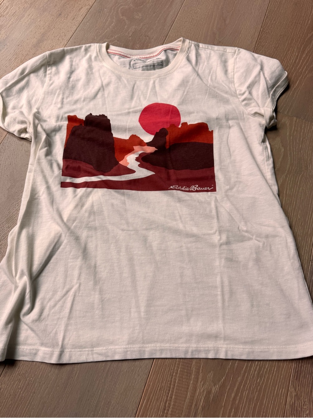 Eddie Bauer White Tee with Red and Burgundy Desert Graphic